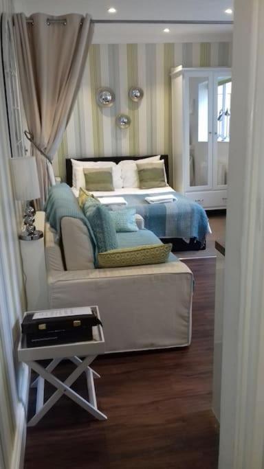 Between Piers, The Stylish Flat In Cannon Place Apartment *
