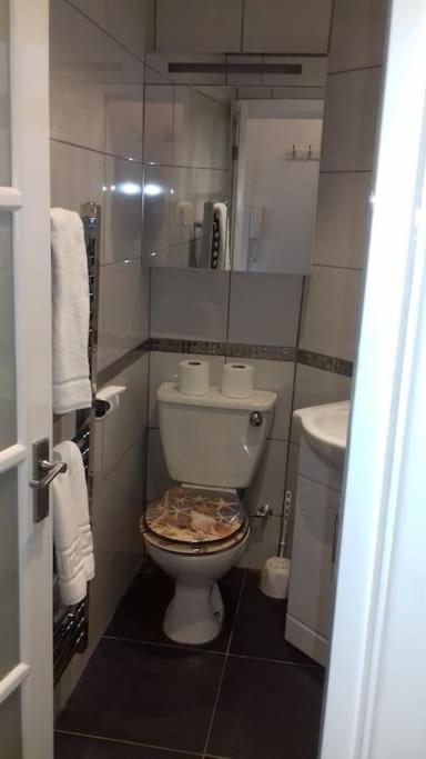 Between Piers, The Stylish Flat In Cannon Place